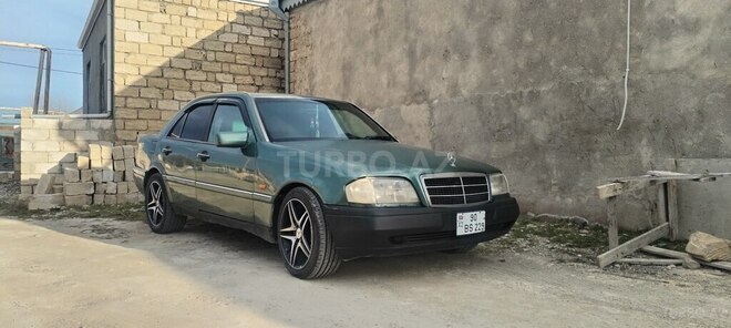 Mercedes C 220-1