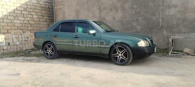Mercedes C 220-2