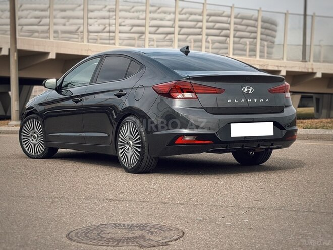 Hyundai Elantra 2019, 120,000 km - 2.0 l - Bakı