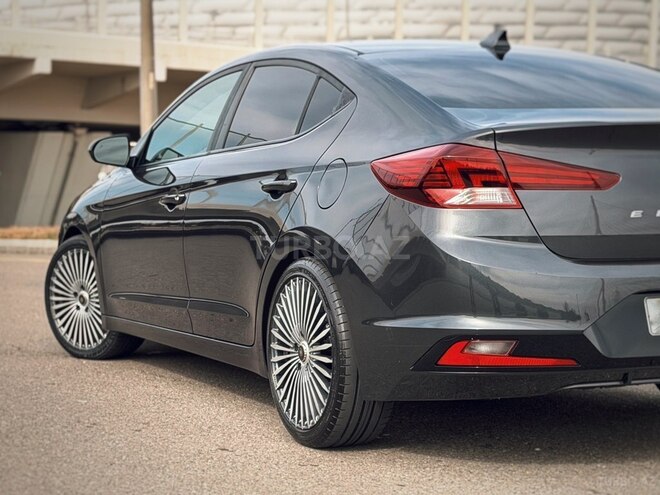 Hyundai Elantra 2019, 120,000 km - 2.0 l - Bakı