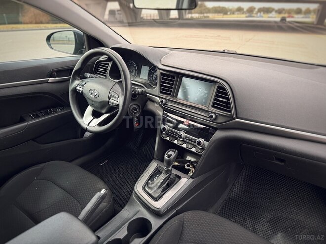 Hyundai Elantra 2019, 120,000 km - 2.0 l - Bakı