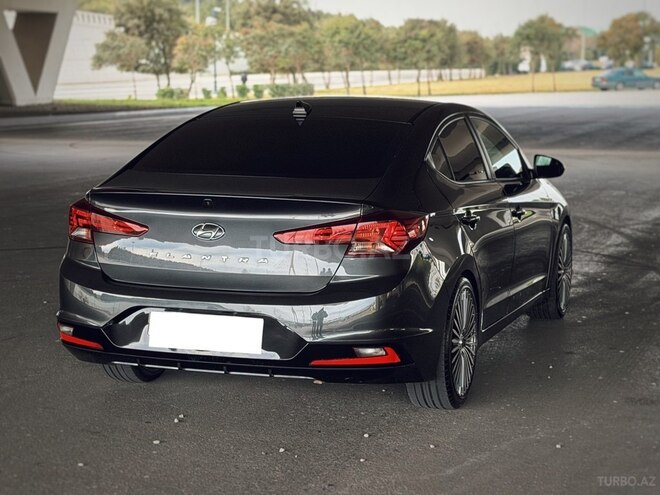 Hyundai Elantra 2019, 120,000 km - 2.0 l - Bakı