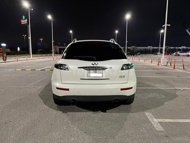 Infiniti FX35-5
