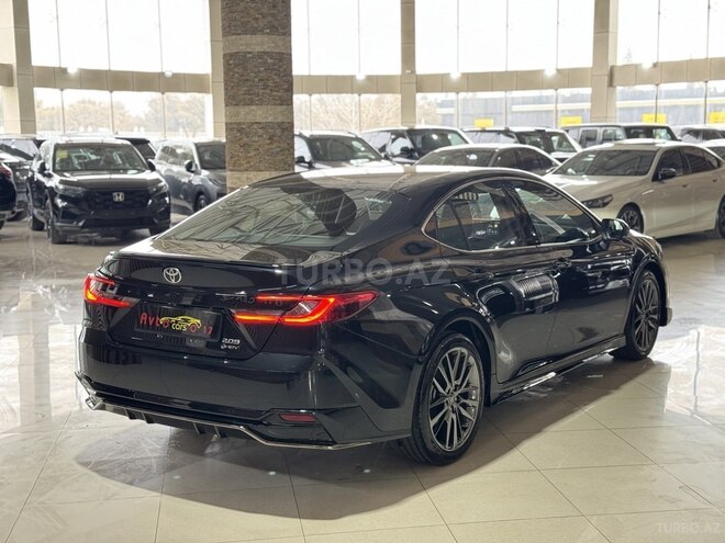 Toyota Camry-9