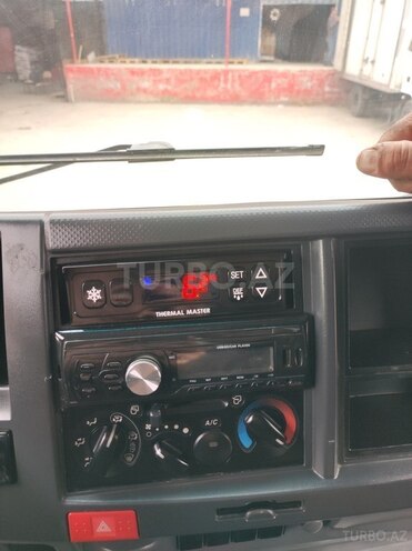 Isuzu NPR 75 K-9
