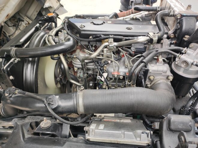 Isuzu NPR 75 K-11
