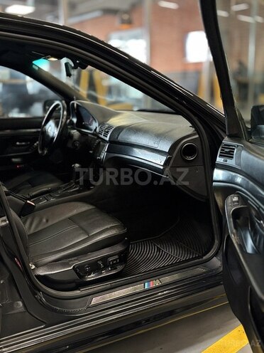 BMW 528 2000, 380,000 km - 2.8 л - Bakı