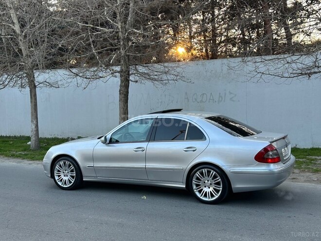Mercedes E 240 2002, 285,250 km - 2.6 l - Bakı