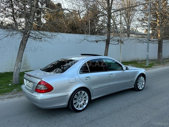 Mercedes E 240 2002, 285,250 km - 2.6 l - Bakı