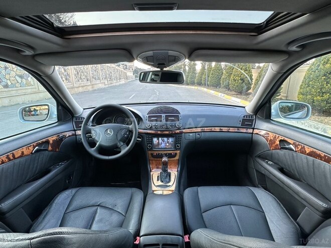 Mercedes E 240 2002, 285,250 km - 2.6 l - Bakı