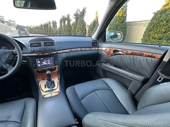 Mercedes E 240 2002, 285,250 km - 2.6 l - Bakı
