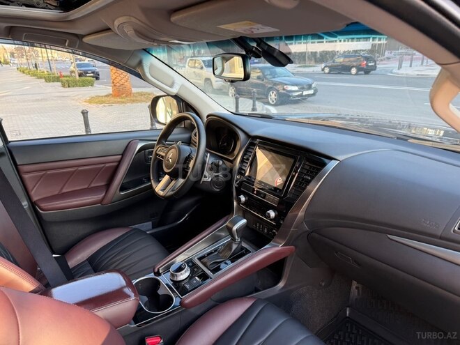 Mitsubishi Pajero Sport-9