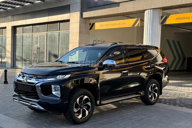 Mitsubishi Pajero Sport-3