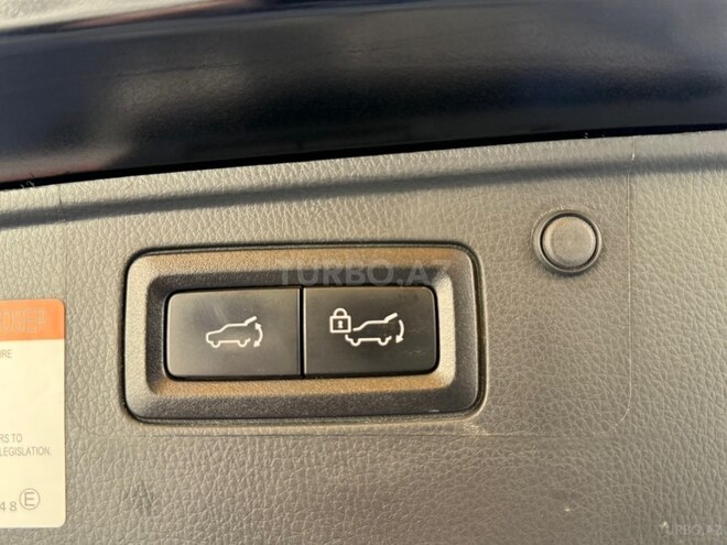 Mitsubishi Pajero Sport-20
