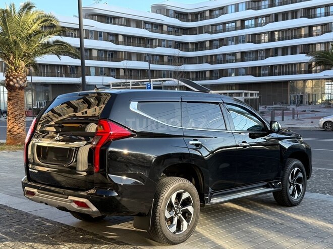 Mitsubishi Pajero Sport-5