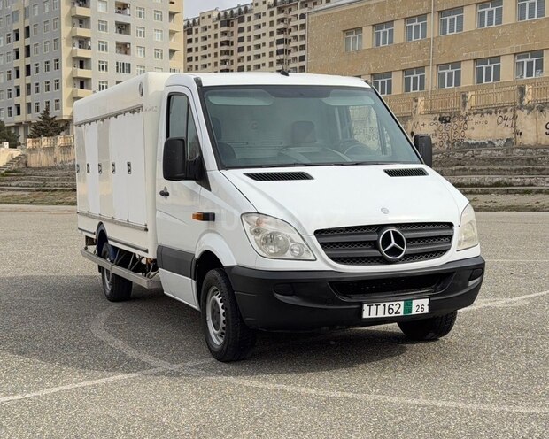 Mercedes Sprinter 310-1
