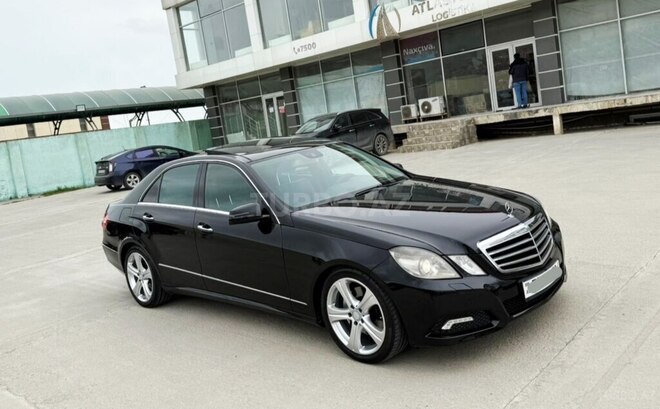 Mercedes E 300 2010, 183,858 km - 3.5 l - Masallı
