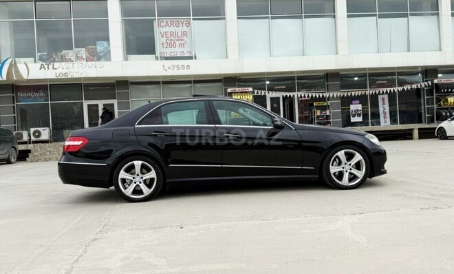 Mercedes E 300 2010, 183,858 km - 3.5 l - Masallı