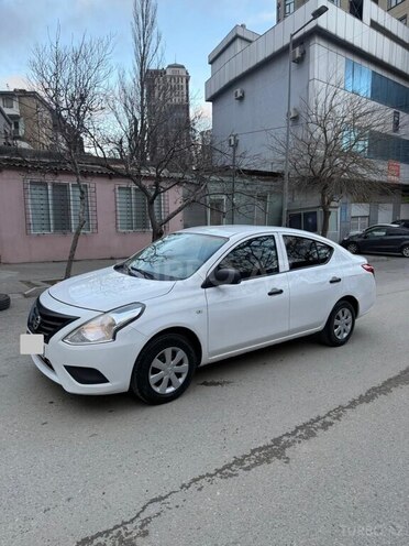 Nissan Sunny 2015, 183,000 km - 1.5 л - Bakı