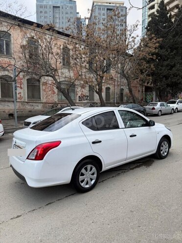 Nissan Sunny 2015, 183,000 km - 1.5 л - Bakı