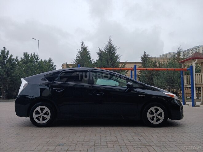 Toyota Prius 2015, 198,000 km - 1.8 л - Bakı