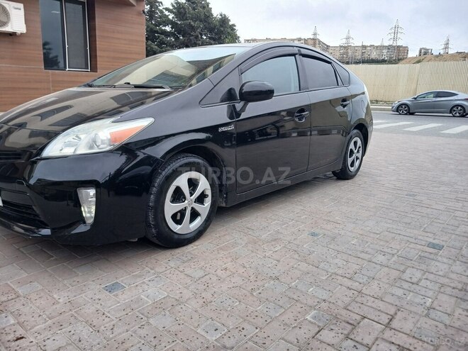Toyota Prius 2015, 198,000 km - 1.8 л - Bakı