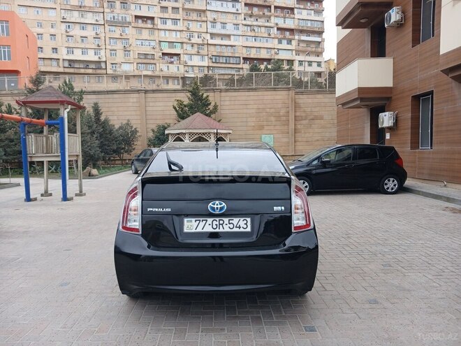 Toyota Prius 2015, 198,000 km - 1.8 л - Bakı