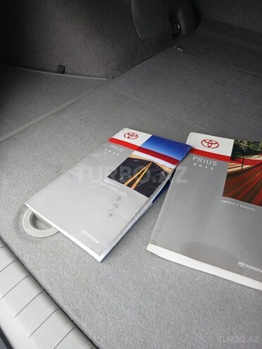 Toyota Prius 2015, 198,000 km - 1.8 л - Bakı