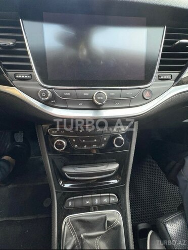 Opel Astra-12
