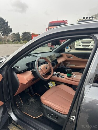 Changan  2025, 27,000 km - 1.5 l - Bakı