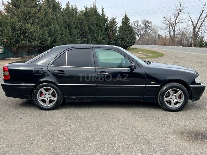 Mercedes C 230 1996, 330,000 km - 2.3 l - Qazax