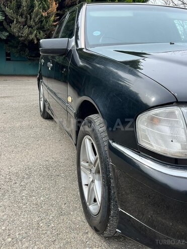 Mercedes C 230 1996, 330,000 km - 2.3 l - Qazax