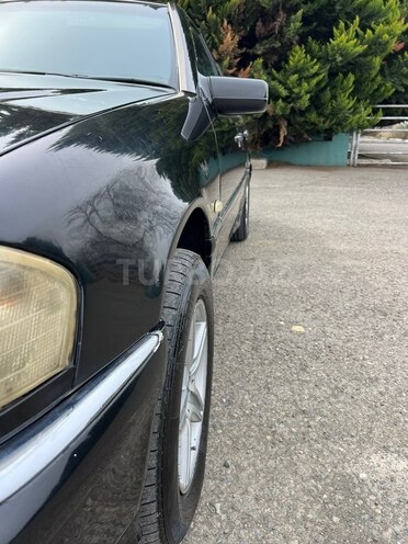 Mercedes C 230 1996, 330,000 km - 2.3 l - Qazax