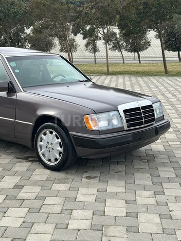 Mercedes 200 E 1991, 430,000 km - 2.0 l - Bakı