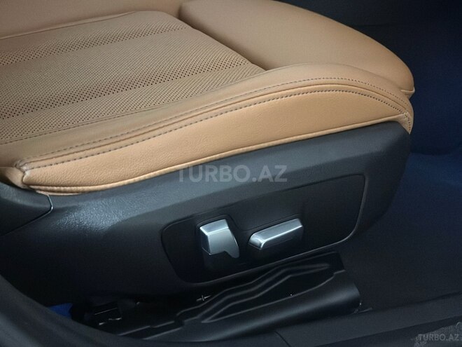 BMW 330e-21