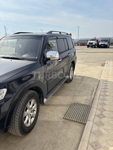 Mitsubishi Pajero 2013, 212,652 km - 3.5 l - Bakı
