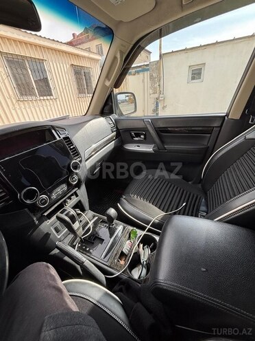 Mitsubishi Pajero 2013, 212,652 km - 3.5 l - Bakı