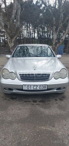 Mercedes C 200-2