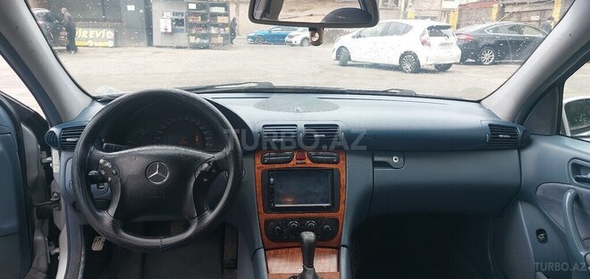 Mercedes C 200-4