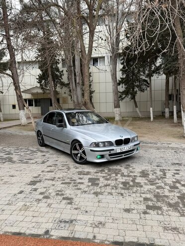 BMW 528 1999, 324,000 km - 2.8 l - Sumqayıt