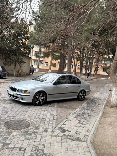 BMW 528 1999, 324,000 km - 2.8 l - Sumqayıt