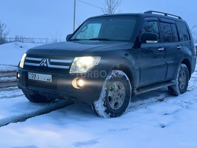 Mitsubishi Pajero 2008, 240,000 km - 3.0 л - Qusar