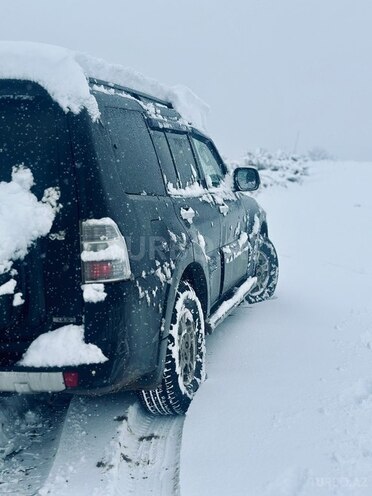 Mitsubishi Pajero 2008, 240,000 km - 3.0 л - Qusar