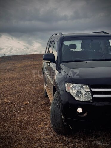 Mitsubishi Pajero 2008, 240,000 km - 3.0 л - Qusar