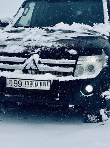 Mitsubishi Pajero 2008, 240,000 km - 3.0 л - Qusar