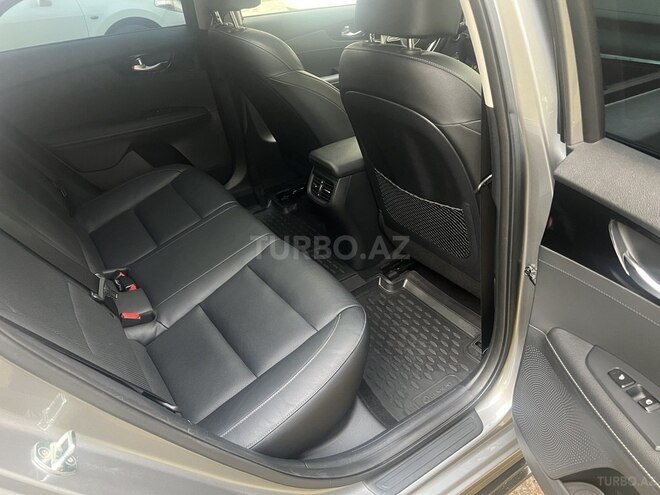 Kia Cerato-14