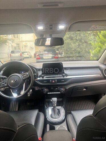 Kia Cerato-9