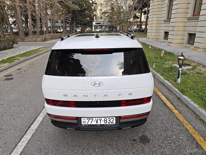 Hyundai Santa Fe-5