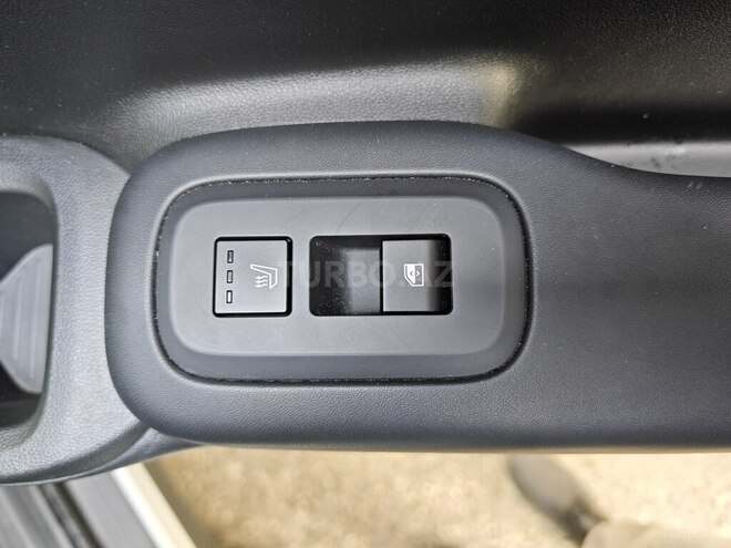 Hyundai Santa Fe-10