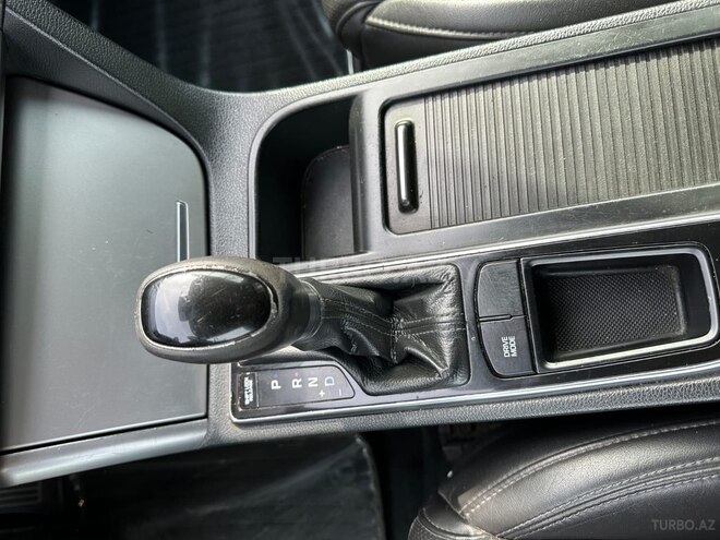 Hyundai Sonata-6